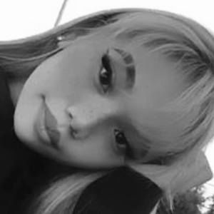 Meet your Posher, Paulina